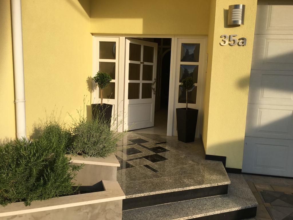 Apartments Jareb Tribunj  Ngoại thất bức ảnh